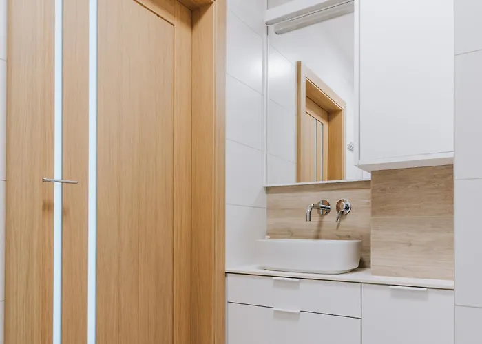 Port Krynica, Sun & Snow